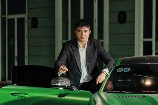 TikToker Mr Pips cùng những góc khuất dần phơi bày