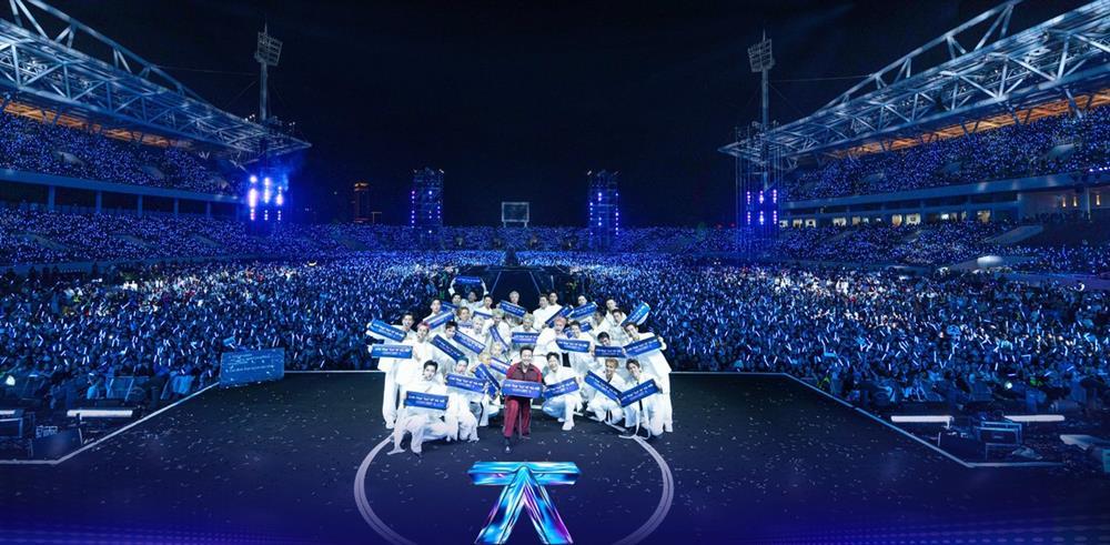 Bức ảnh ở sân Mỹ Đình khiến Trấn Thành chết lặng-8