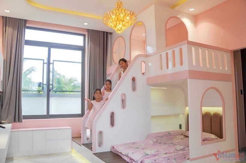 Cơ ngơi triệu đô của sao Việt: Khám phá villa trị giá 35 tỷ đồng của Quách Thành Danh-9