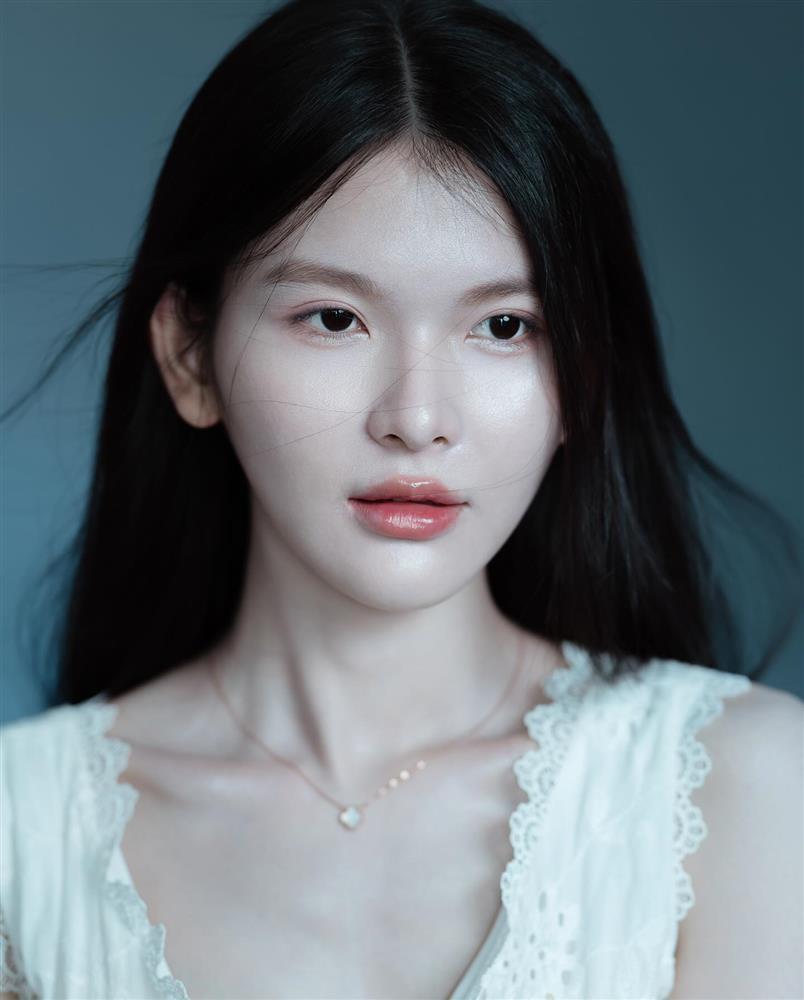 Chân dung cô gái được tìm kiếm nhiều nhất hôm nay: Từ học vấn đến nhan sắc, đúng đỉnh!-1