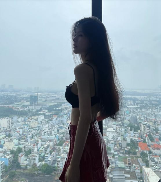 Chân dung cô gái được tìm kiếm nhiều nhất hôm nay: Từ học vấn đến nhan sắc, đúng đỉnh!-4