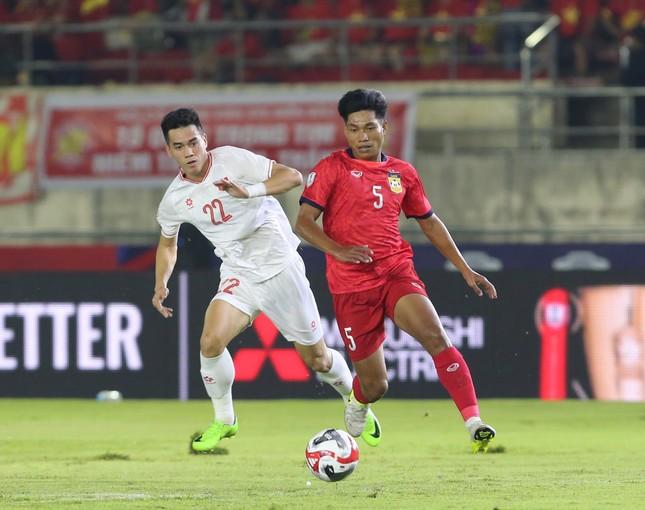 Đội tuyển Việt Nam được FIFA chúc mừng sau chiến thắng trước Lào-1