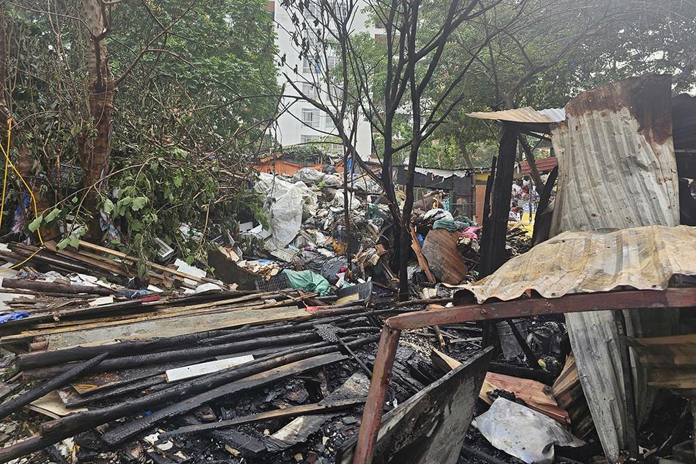 Cháy khu lán tập kết phế liệu rộng 100m2 ở Hà Nội-2