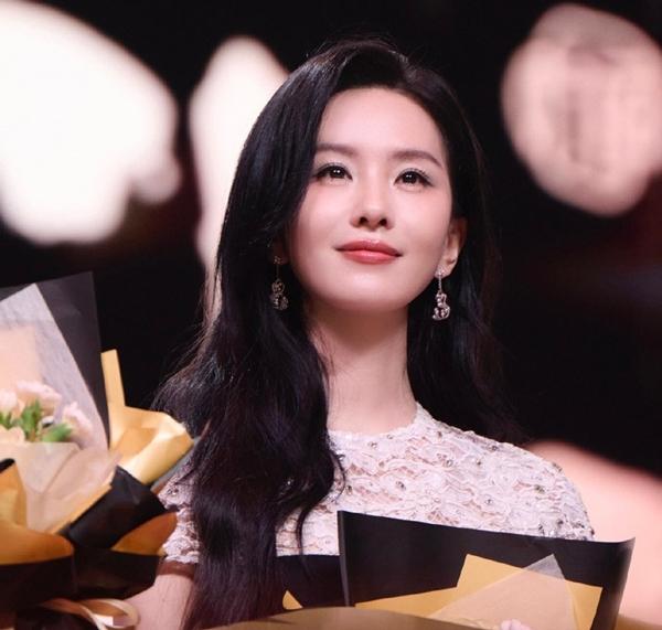 Lưu Thi Thi bị chê cười-1