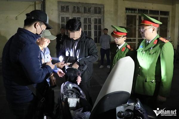 Đêm đầu tiên 54 tổ Cảnh sát 141 ra quân, thanh niên ngổ ngáo trên phố bị xử lý-8
