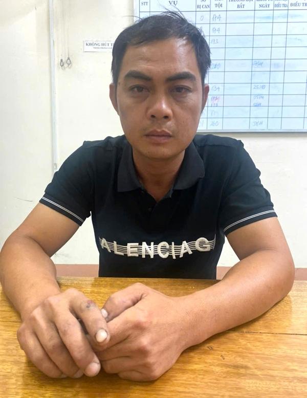 Tạm giữ bạn trai của 1 phụ nữ tử vong tại nhà riêng-1