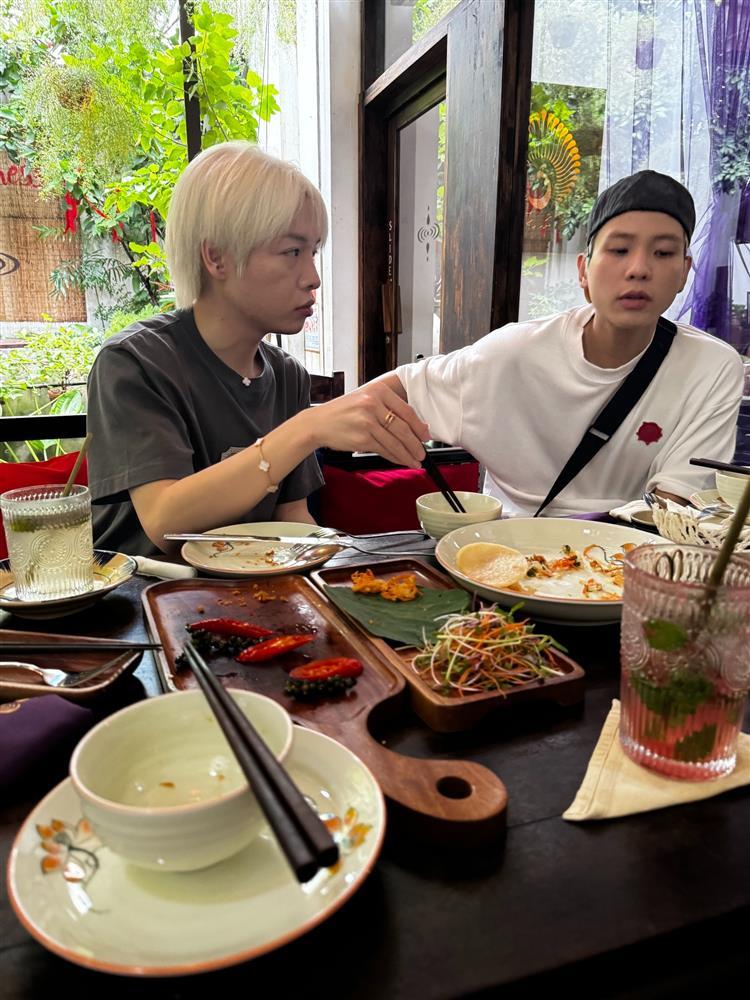 Tình trạng bất ổn của dàn Anh Trai Say Hi-6