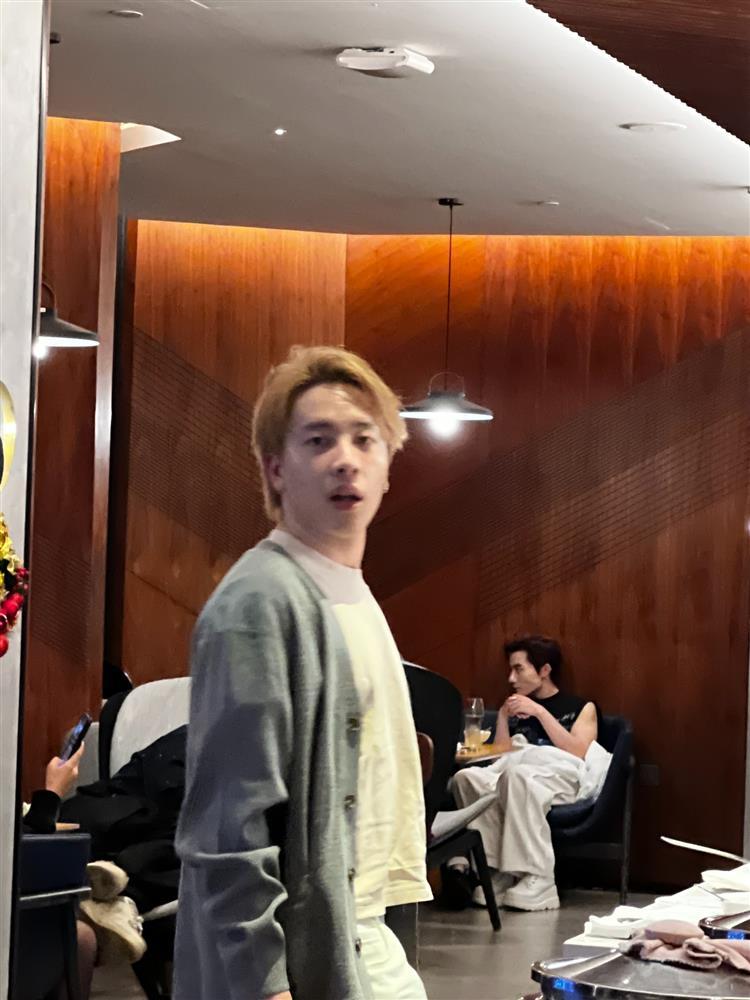 Tình trạng bất ổn của dàn Anh Trai Say Hi-12