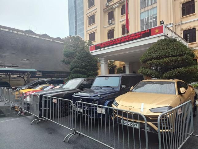 Cận cảnh dàn siêu xe bị tạm giữ trong vụ Phó Đức Nam - Mr Pips-1