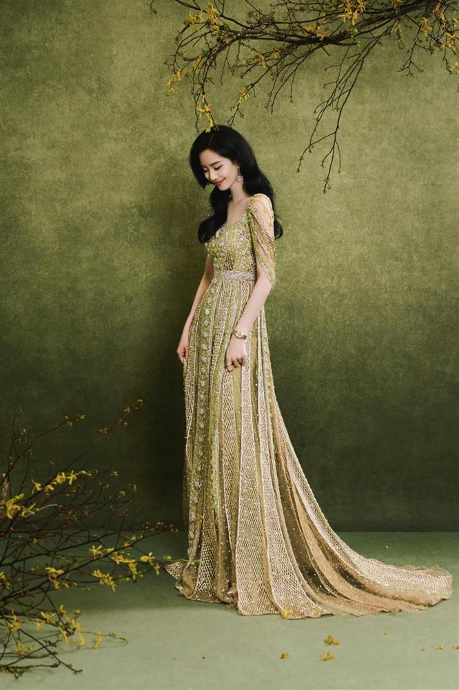 Lưu Thi Thi nạp thêm danh phận với thương hiệu Pháp, nhưng lại bị chê cười vì điều này-3