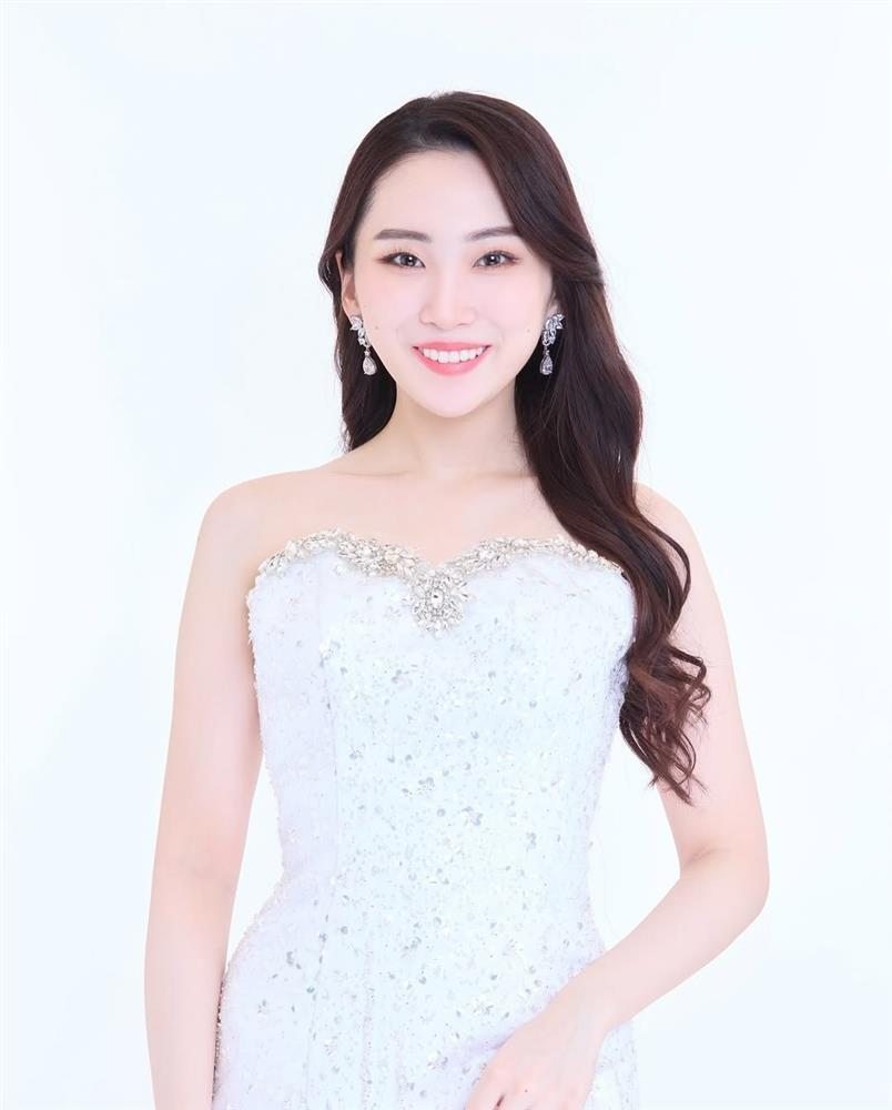 Nhan sắc tân Hoa hậu Quốc tế Nhật Bản không được đánh giá cao-6