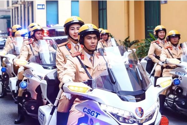 Học sinh vi phạm giao thông, phụ huynh vội đến xin CSGT bỏ qua-8