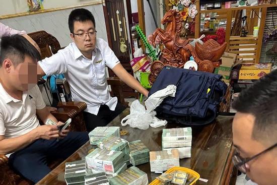 Quen qua mạng, người phụ nữ ở Hà Nội bị lừa 9 tỷ đồng