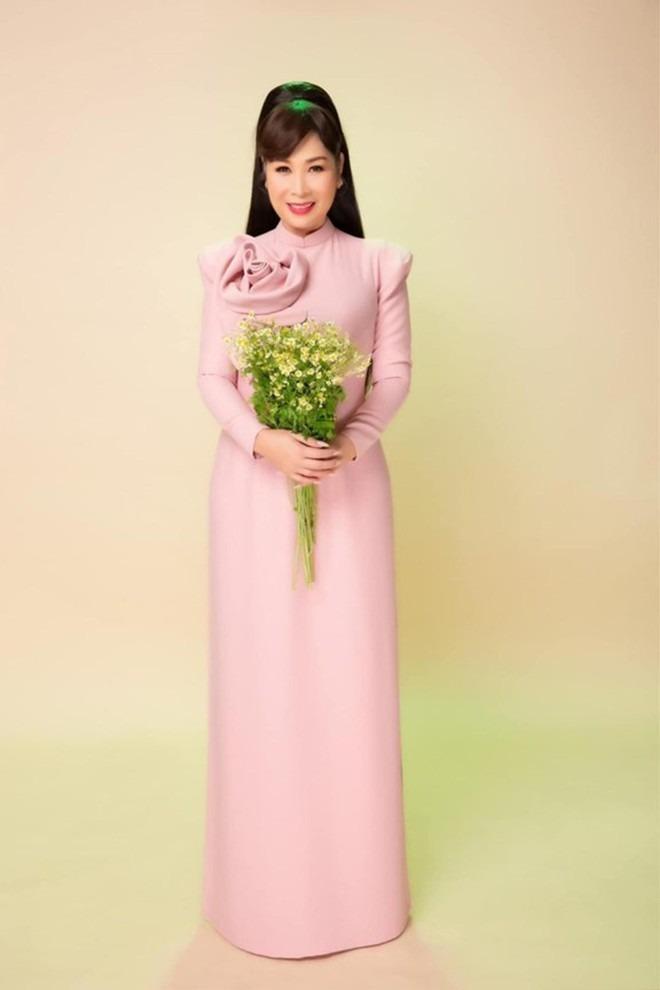 NSND Hồng Vân gặp sự cố về sức khỏe, tình trạng hiện tại ra sao?-3