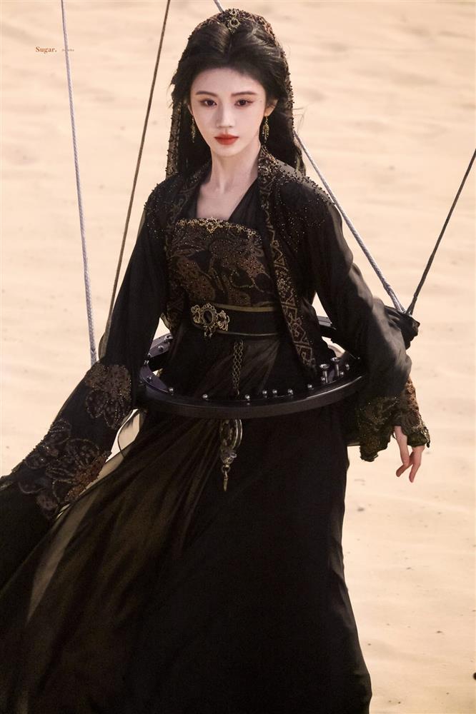 Cúc Tịnh Y biến hóa không lường trong phim mới, nhan sắc được đem so với Lưu Diệc Phi?-4