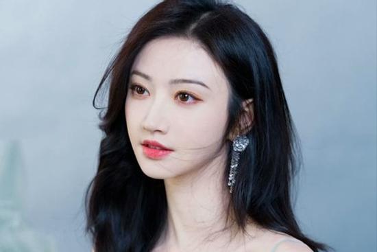 Top 3 con giáp may mắn nhất ngày 13/12: Tý tài lộc vượng phát, Thân hồng phúc dồi dào