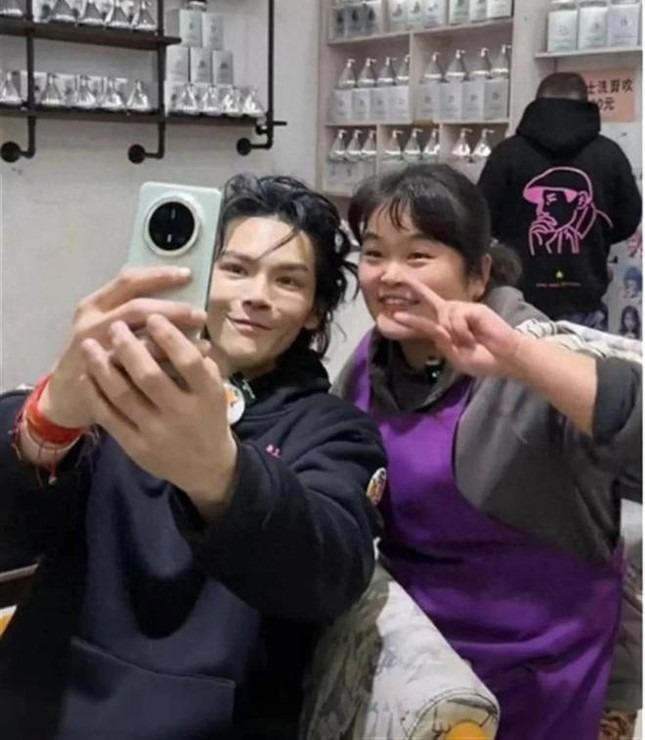 67 triệu người xem một nam diễn viên cắt tóc-4