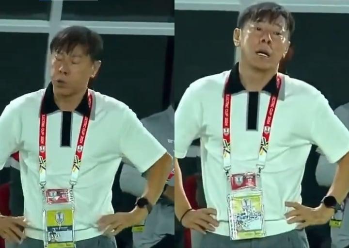 HLV Shin Tae-yong tức giận quát 2 cầu thủ Indonesia ở trận hòa với đội tuyển Lào-2