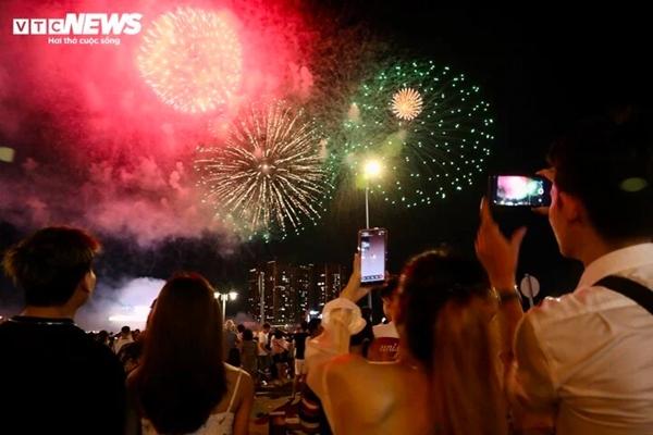 Lịch bắn pháo hoa Tết Dương lịch 2025 của TP.HCM-1