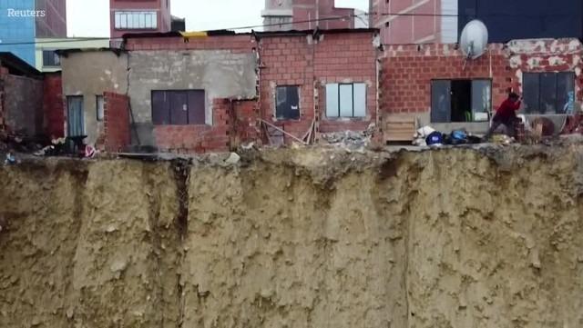 Bí ẩn: Những ngôi nhà chênh vênh trên rìa vách đá-2