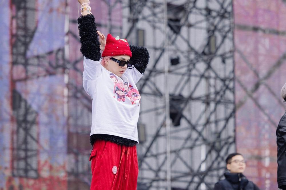 Xuân Bắc đột ngột thăm các Anh trai chông gai và tặng điều bất ngờ cho Tự Long-10