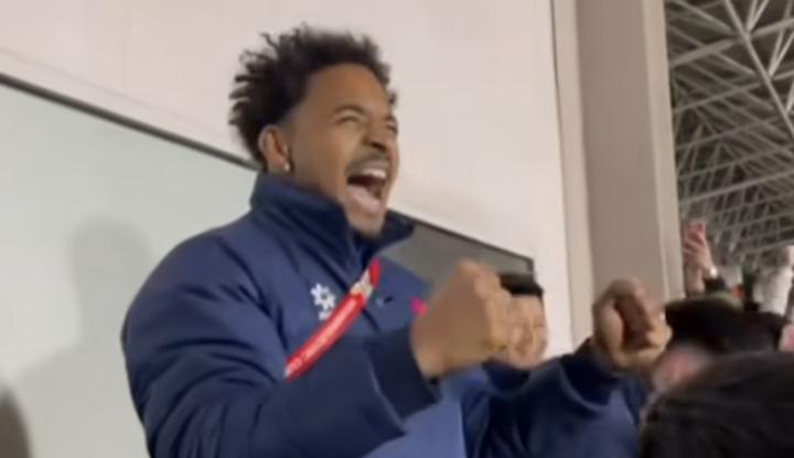 Nguyễn Xuân Son không thi đấu vẫn khiến CĐV Việt Nam ngỡ ngàng-1