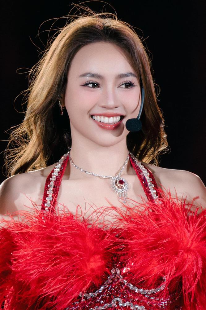 Lan Ngọc lại bị chê-3