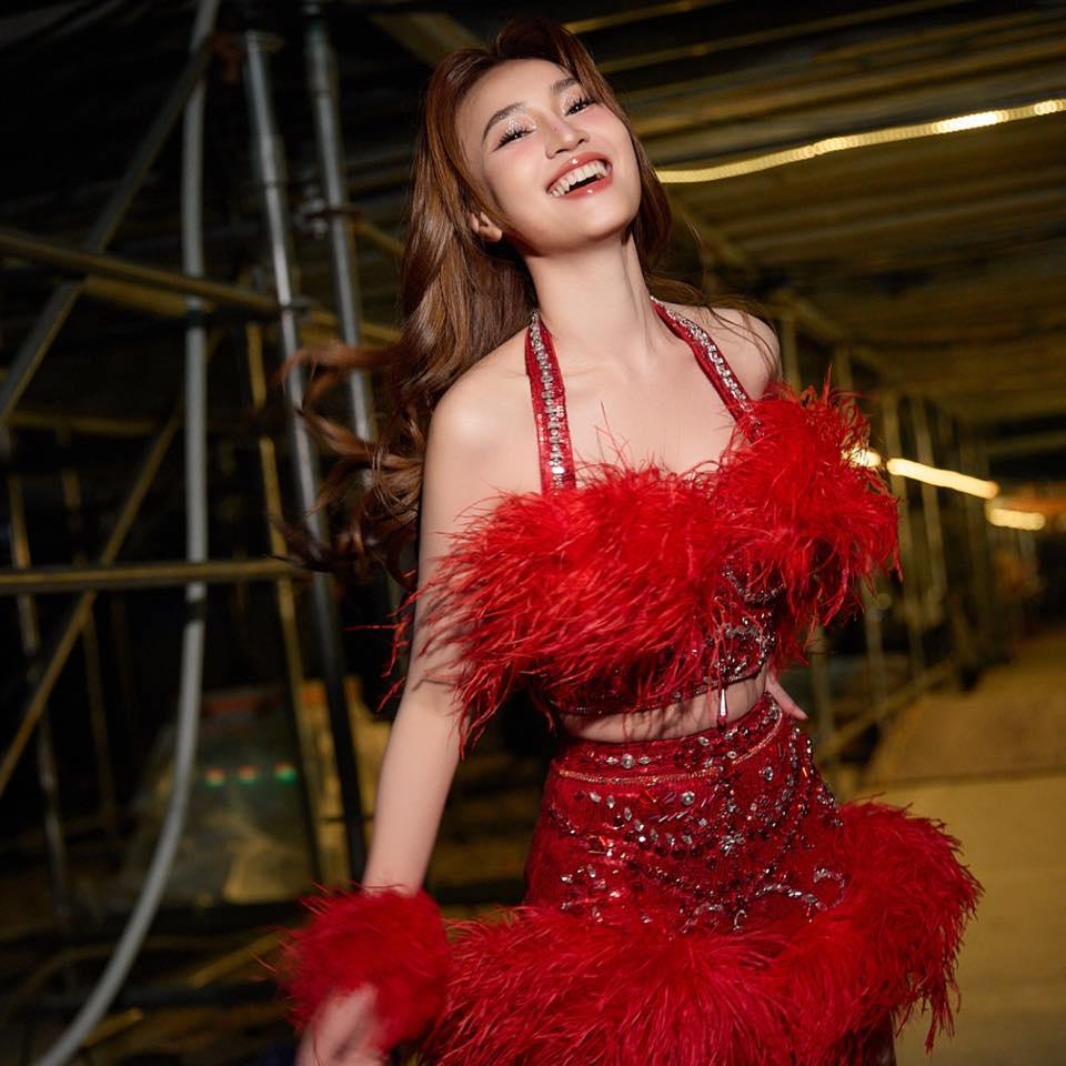 Lan Ngọc lại bị chê-5