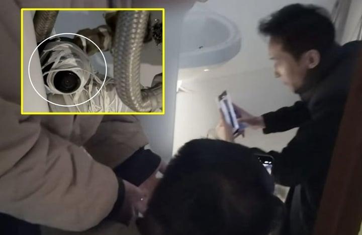 Lắp camera quay lén trong nhà vệ sinh, thầy hiệu trưởng ở Trung Quốc bị bắt-1