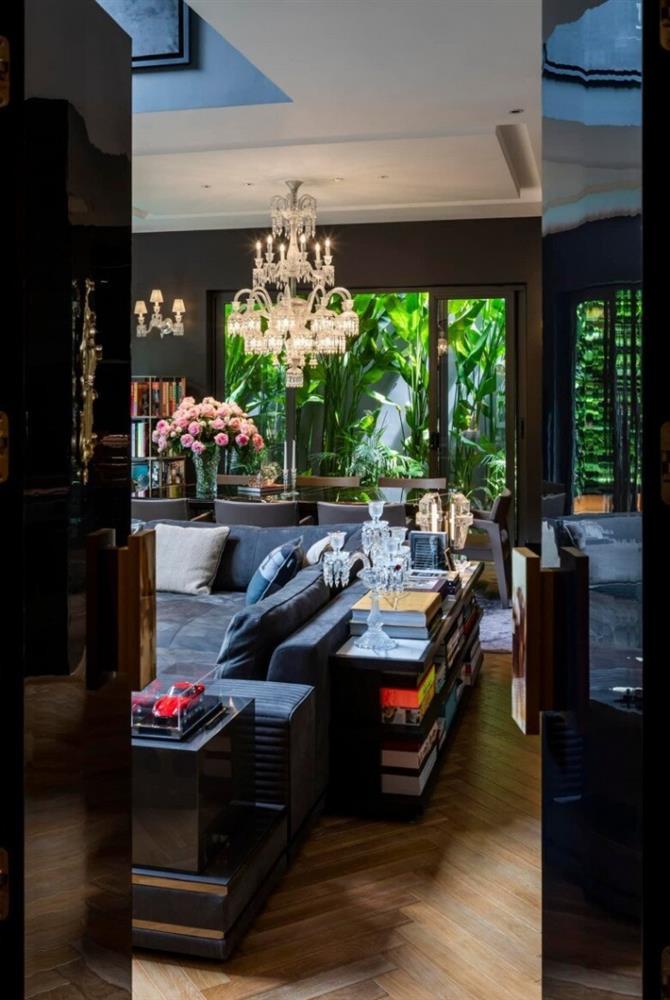 Điểm chung đỉnh nóc kịch trần trong thiết kế nhà siêu giàu của Lệ Quyên và NTK Thái Công-7