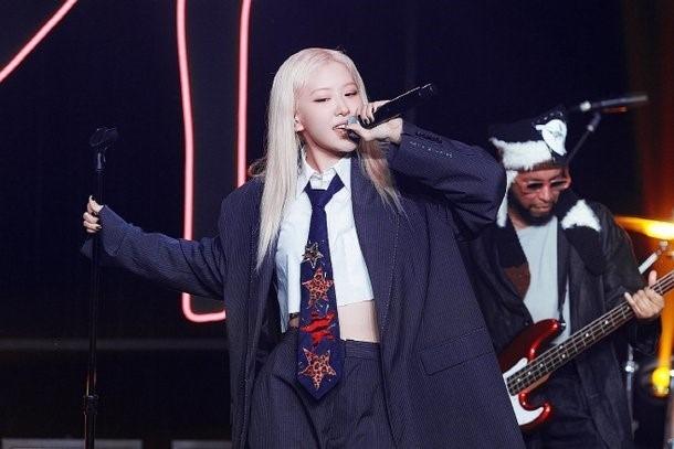 Rosé BLACKPINK: Bước tiến solo chậm mà chắc-6