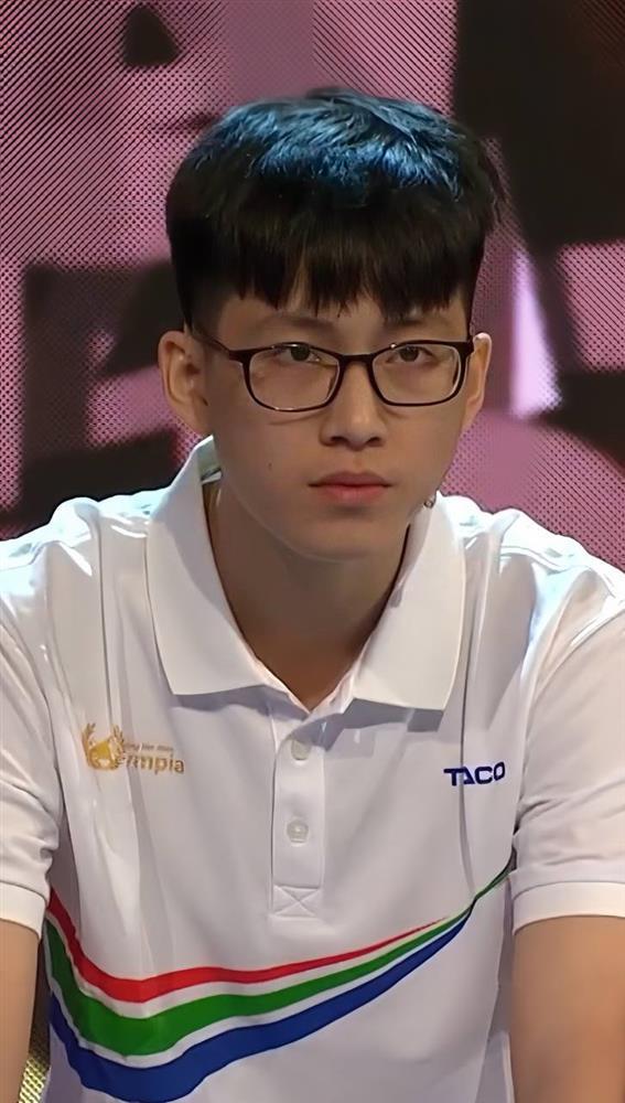 Xem Olympia va phải trai đẹp nhà họ Hứa hệ thư sinh: 10 điểm kiến thức, 10 điểm đường hình-2