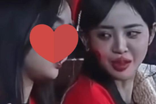 Xuất hiện với diện mạo 'khác' trên sóng nhà đài, nữ streamer đình đám lập tức hành động sốc