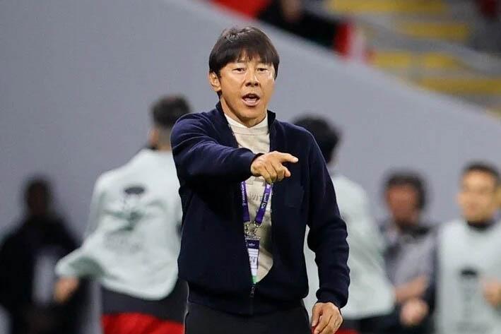 Chê quân nội địa, Indonesia muốn nhập tịch sao Serie A về dự bị-2