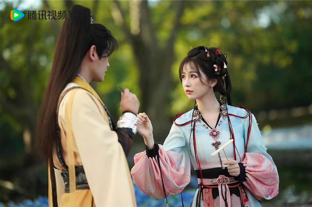 10 phim Hoa ngữ có lượt xem cao nhất Tiktok 2024: Triệu Lộ Tư có 2 phim lọt top, hạng 1 là cái tên quá bất ngờ-3