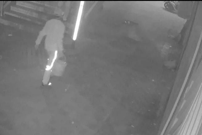 Hiện trường vụ cháy quán Hát cho nhau nghe khiến 11 người chết ở Hà Nội-10