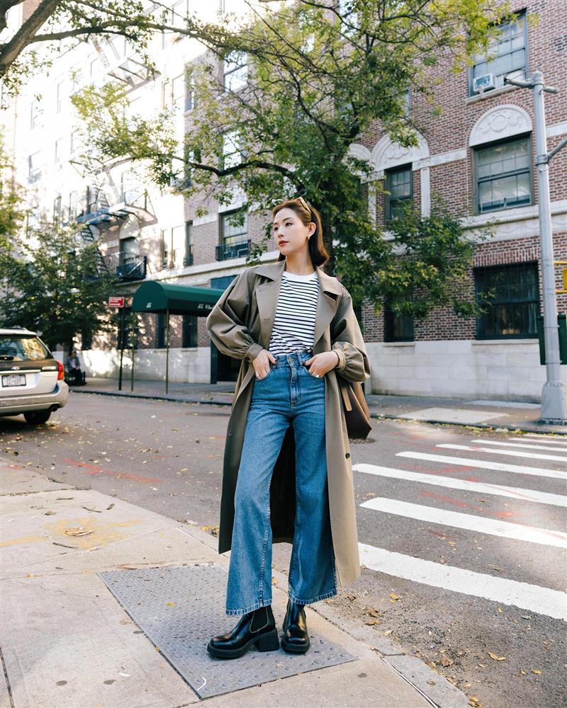 Phụ nữ trên 40 tuổi nên sắm 5 món thời trang trẻ trung để diện Tết-3