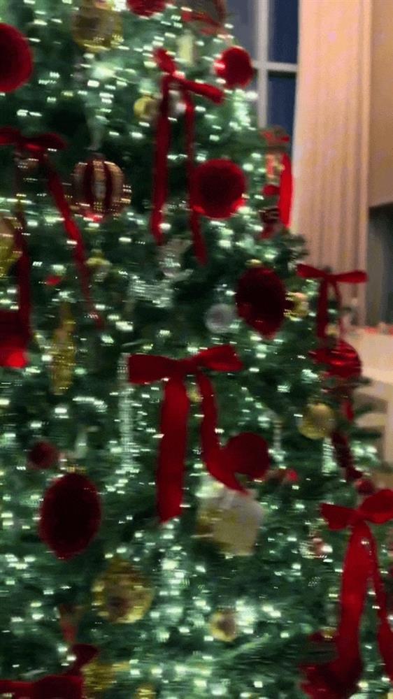 Giáng sinh ngoại lệ của phú bà 10x Lona Kiều Loan trong căn duplex hạng sang-2