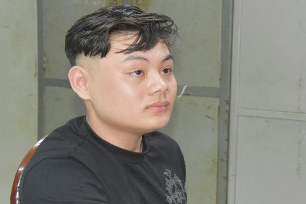 Thiếu nợ, ‘hot boy’ 18 tuổi cùng bạn đi cướp tiệm vàng-1