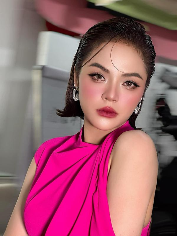 Giảm 6kg nhờ chơi một môn thể thao đang hot, vóc dáng Thu Quỳnh đẹp ra sao?-9