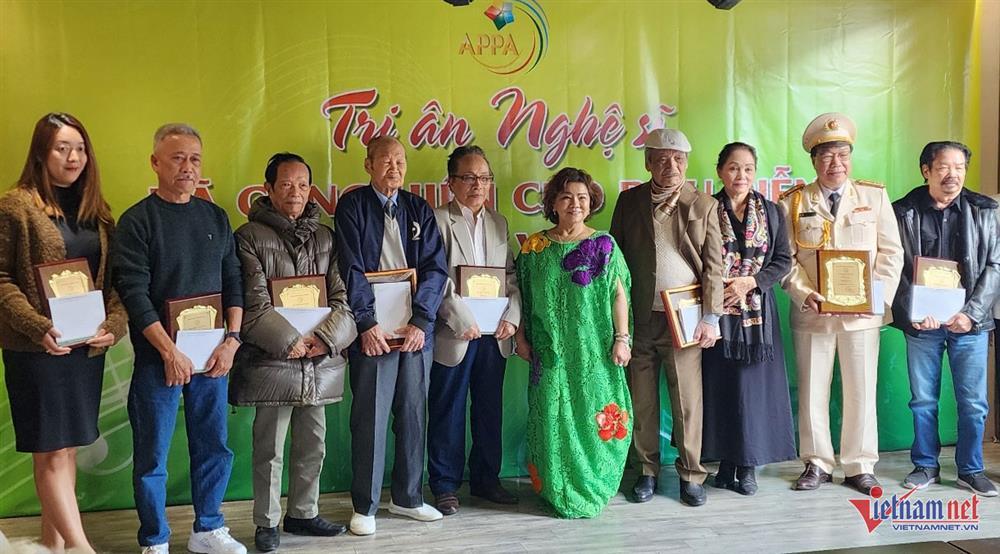 NSND Trần Hiếu U90 vẫn say mê hát, không quan tâm ai đánh giá-1