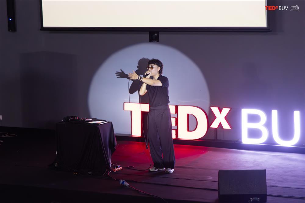 TEDxBUV 2024 - Double Take: Nhìn lại để tạo động lực bứt phá-4