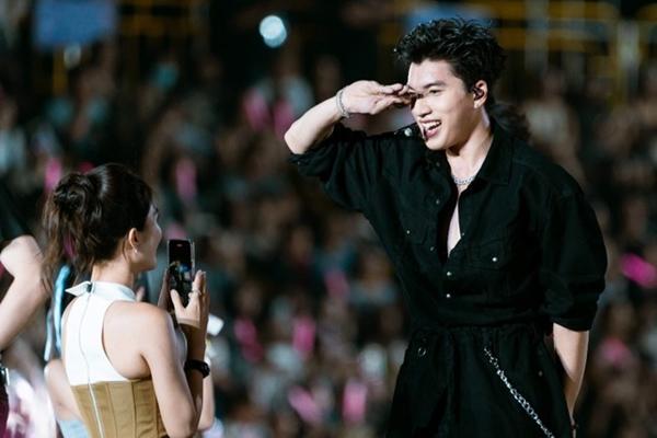 Sự thật về doanh thu 340 tỷ đồng của Anh Trai Vượt Ngàn Chông Gai-6