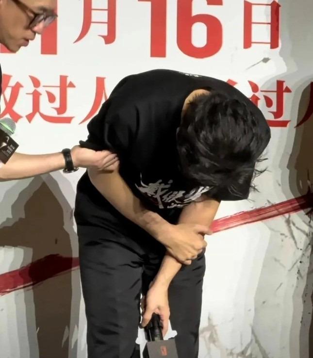 Người tình của Huỳnh Hiểu Minh khiến công chúng ngán ngẩm-3