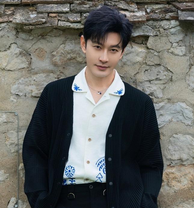 Người tình của Huỳnh Hiểu Minh khiến công chúng ngán ngẩm-4