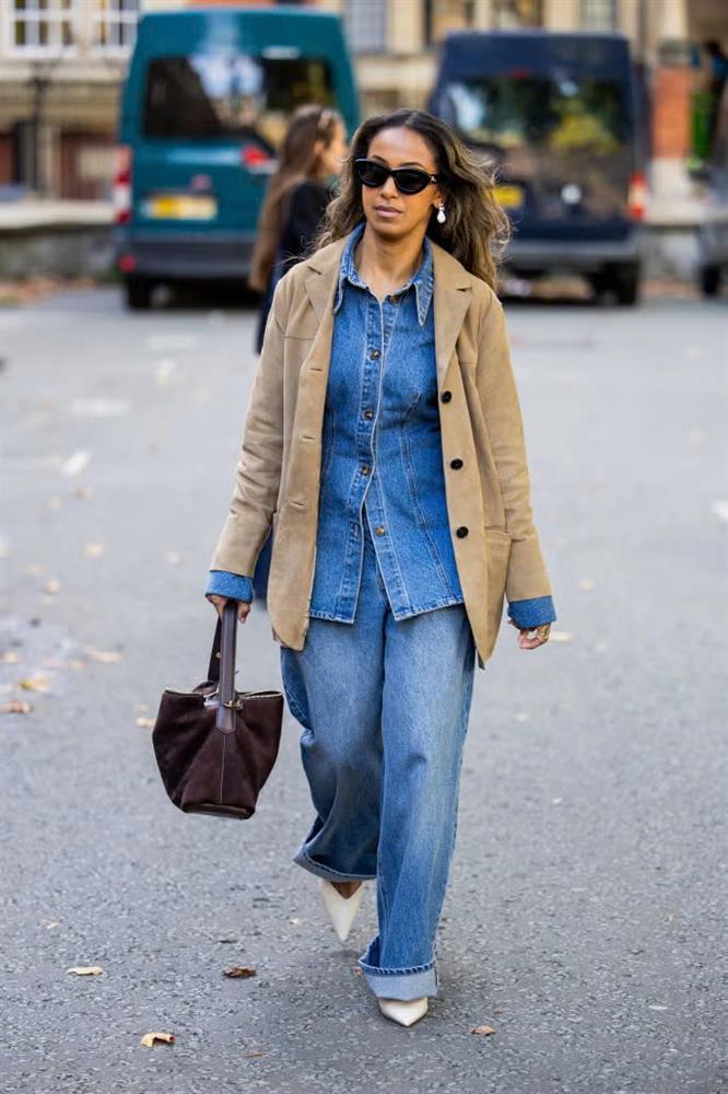 Áp dụng kỹ 9 tips này khi diện quần jeans ống rộng, chị em mới không bị dìm dáng thảm hại-5