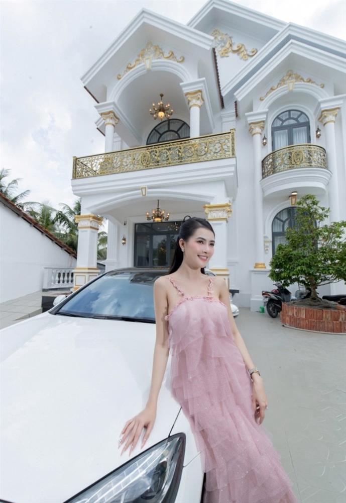 Ngắm biệt thự hơn 10 tỷ đồng của Hoa hậu Phan Thị Mơ-11