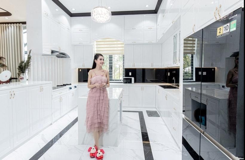 Ngắm biệt thự hơn 10 tỷ đồng của Hoa hậu Phan Thị Mơ-7