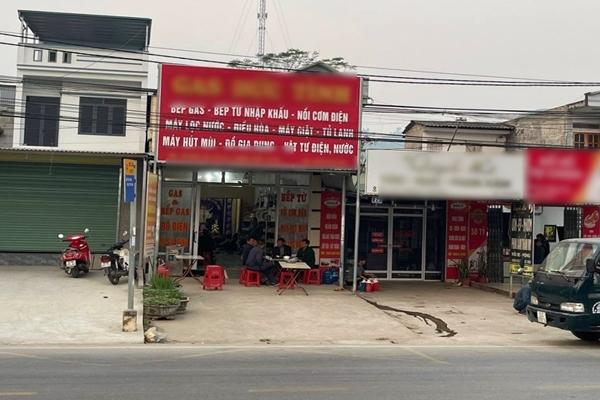 Ô tô lao vào nhà tông tử vong bé 17 tháng tuổi: Người dân kể lại khoảnh khắc người mẹ hoảng loạn ôm con lao ra ngoài-2