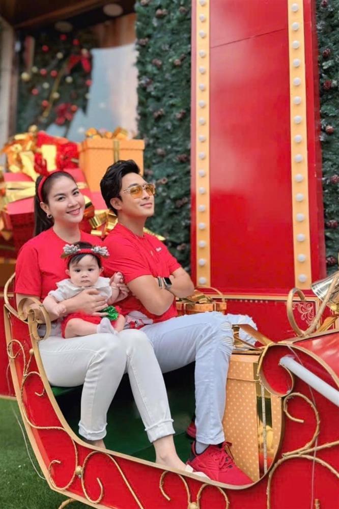 Sao Việt khoe ảnh mừng Giáng sinh 2024-11